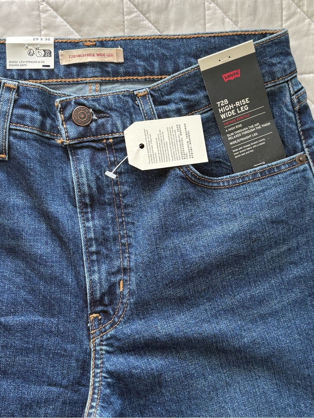 Levi's Premium 728 High-Rise Wide-Leg Jeans Size - Women’s Size 29x32 NWT - Picture 4 of 8